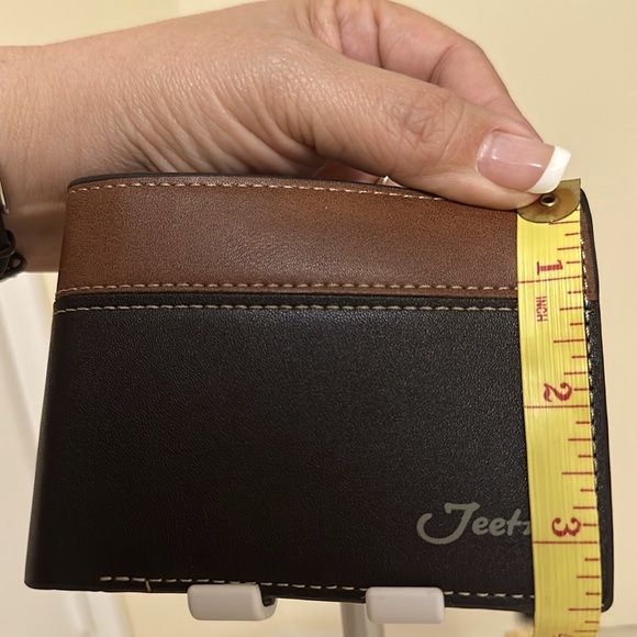 Jeetz Hand Crafted multicolor wallet - Picture 11 of 13